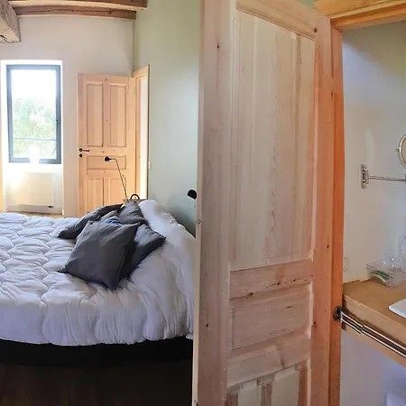 Comfortable Country Near Coast